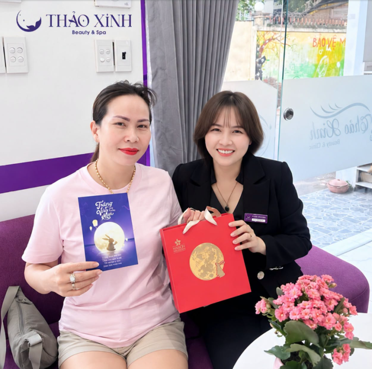 Bánh trao tay, tình ở lại – Ghé Thảo Xinh nhận quà tri ân